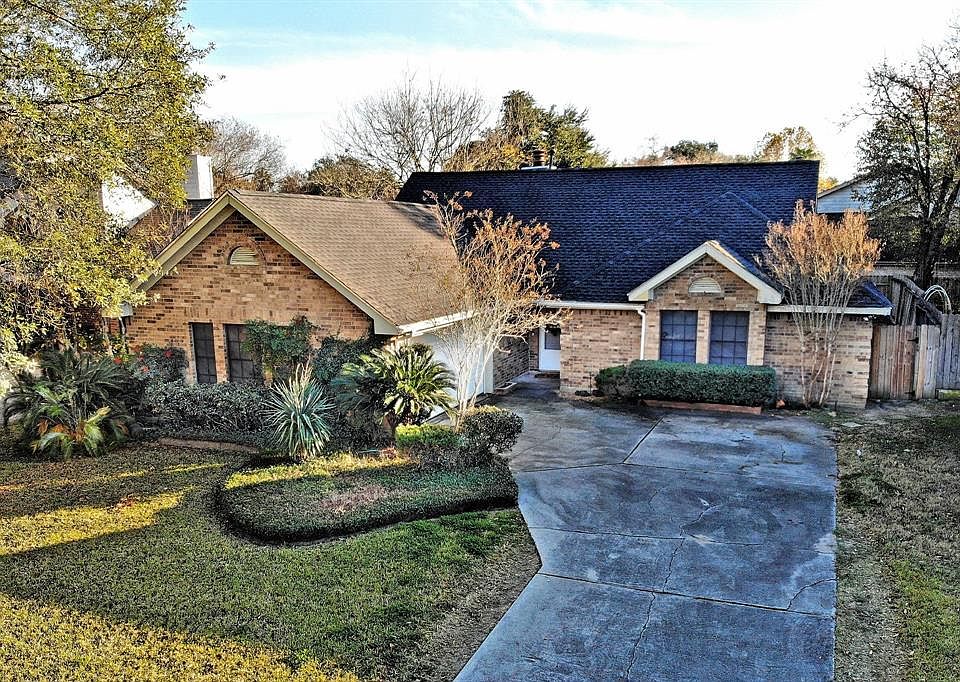 1st image of 12315 Hedgedown Dr
