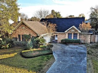 12315 Hedgedown Dr, Houston, TX 77065