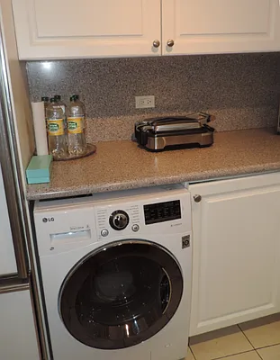 Rented by essential NEW YORK Real Estate | media 8