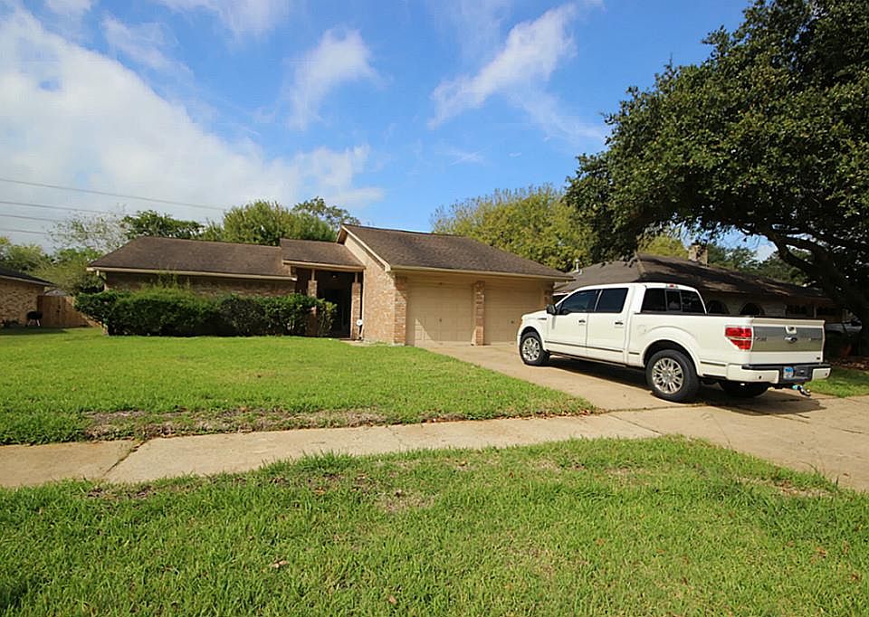1st image of 5135 Blueberry Hill Dr