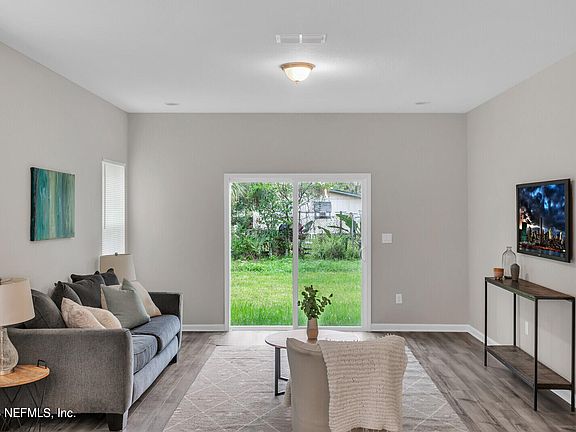 5th image of 615 & 617 5TH Avenue S
