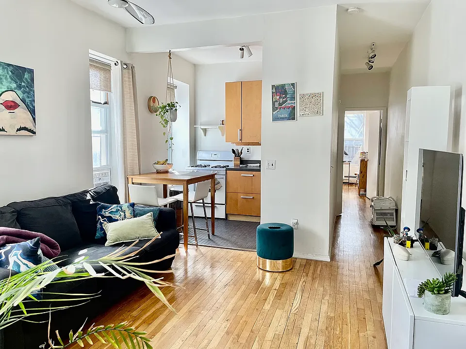 630 Union St #1D
