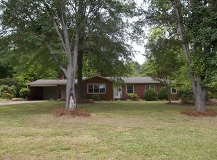 559 Shiloh Rd, Troy, NC 27371