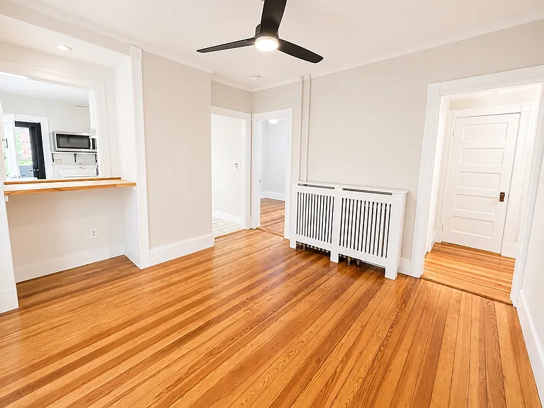 48 Shawmut St #1 — Photo 11