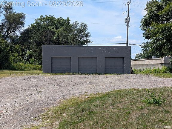 5th image of 421 N Paddock St