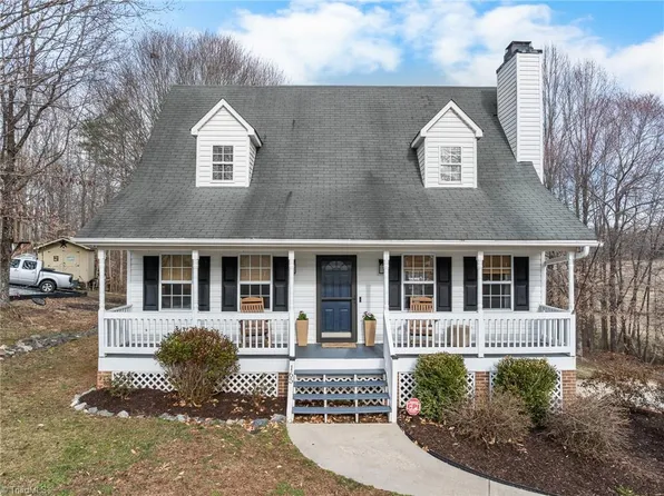 165 Crossfield Ct, Lexington, NC 27295