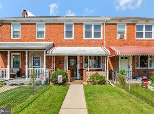 560 Chalcot Sq, Essex, MD 21221