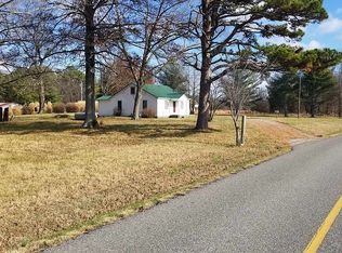 180 Douglas Rd, Murray, KY 42071