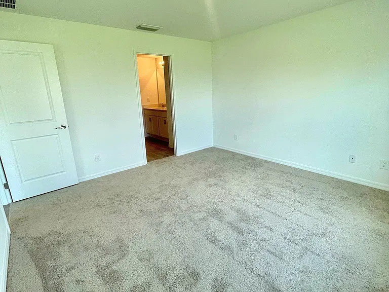 2809 NW 8th Pl — Photo 22