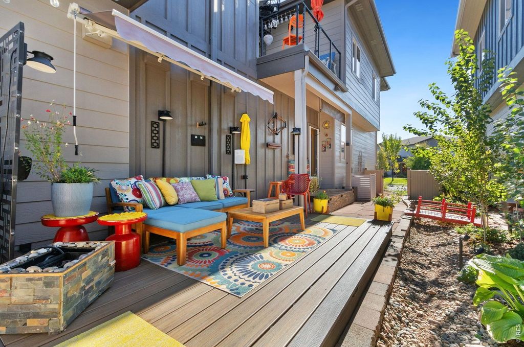 2214 Saison St