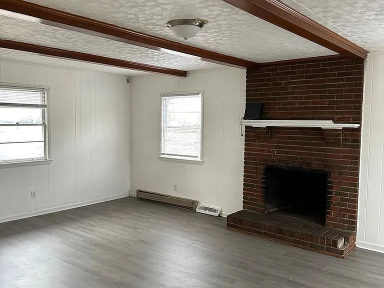 3203 Old Forest Rd — Photo 6