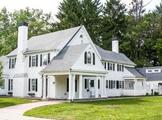 272 Longhill St, Springfield, MA 01108