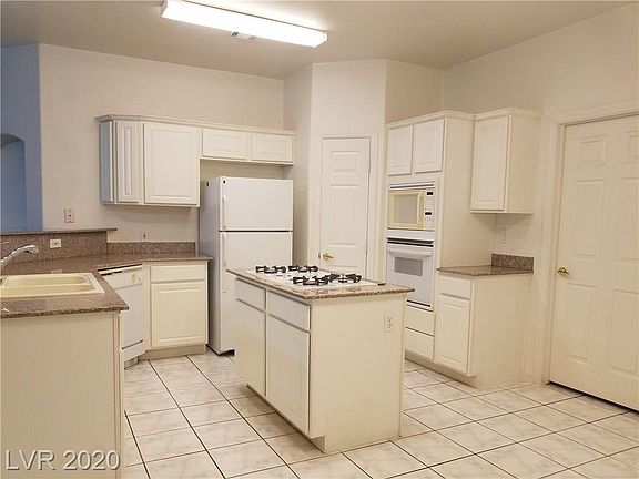 3rd image of 5982 Lone Creek Cir