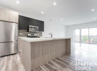 2535 W Fullerton Ave, Chicago, IL 60647