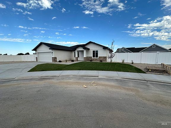 2nd image of 422 Brentwood Dr