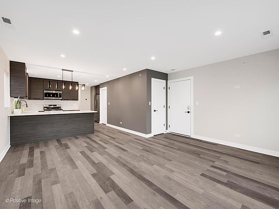 4th image of 300 Home Ave APT 2