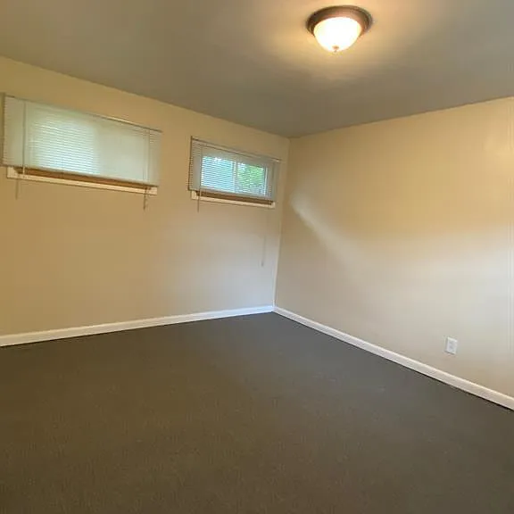 3358 Poplar Ave — Photo 10