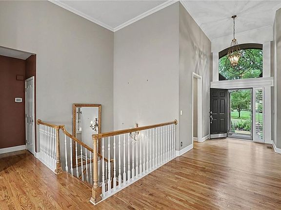 4th image of 20306 W 99th Ter