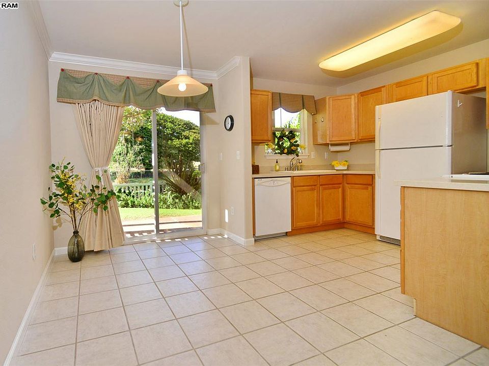 1st image of 10 Halili Ln APT 1D