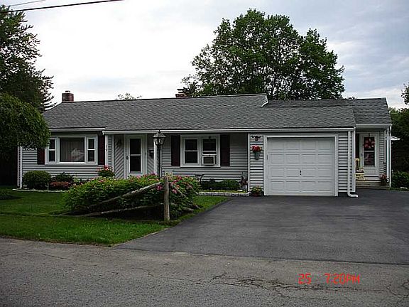 2nd image of 19 Birch Hill Ave