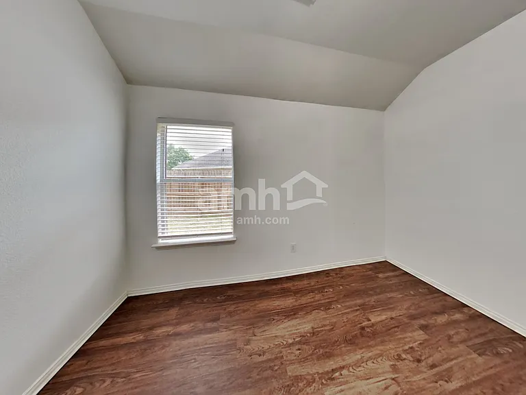2918 Meridian Bay Ln — Photo 14