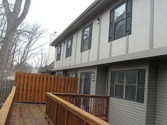 2nd image of 24759 Cashmere Ct