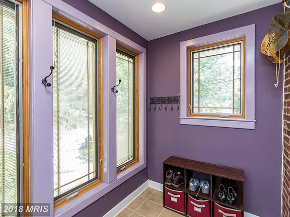 3rd image of 219 Newburg Ave