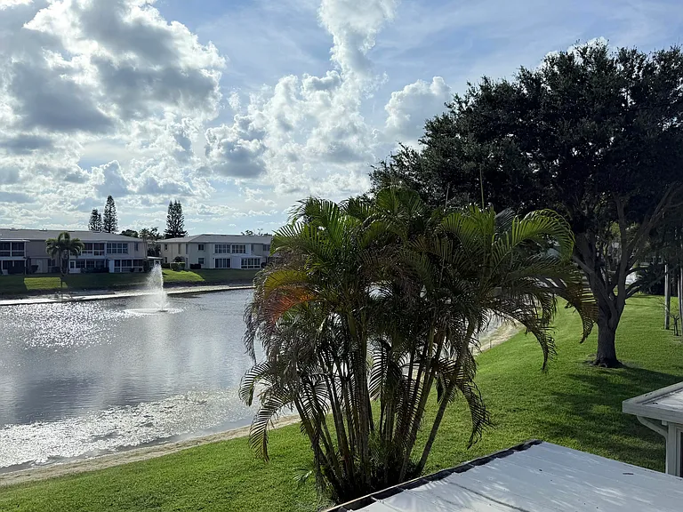 1340 NW 18th Ave #202 — Photo 3