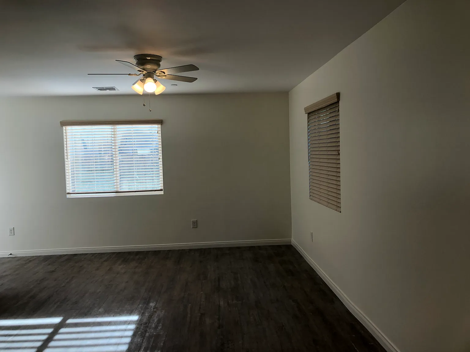 3 bed, 1500 sqft, $2,850 — Photo 2