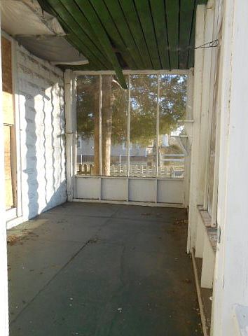 2nd image of 800 E Church St