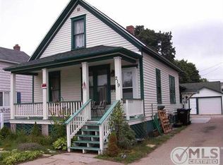 219 S 9th St, Gladstone, MI 49837