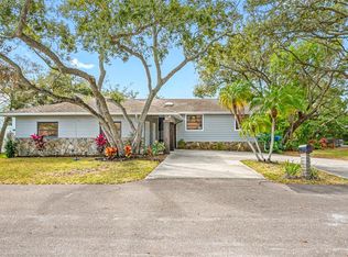 12756 Poinsettia Ave, Seminole, FL 33776