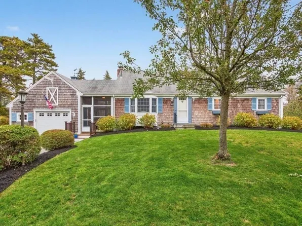 19 Whig St, Dennis, MA 02638