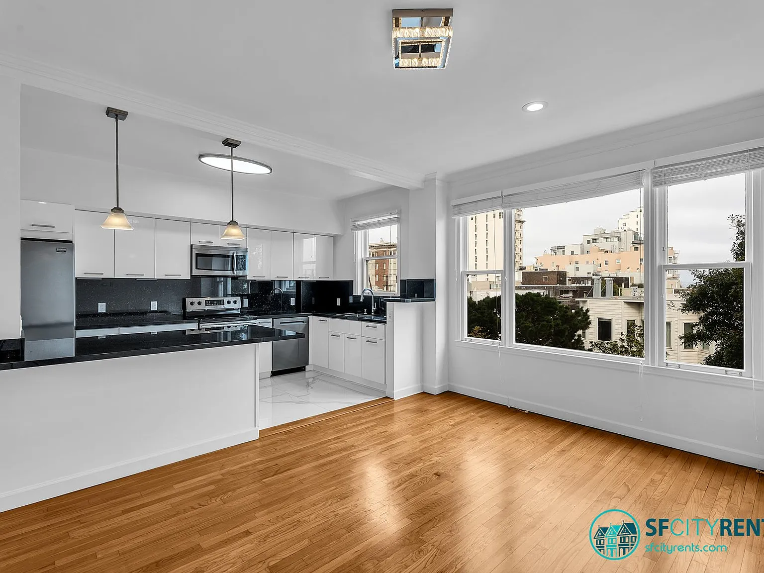 Russian Hill: Renovated 2 Bed Apartment w/ In-Unit Washer & Dryer, Optional Garage Parking & FREE... — Photo 3