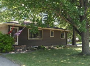 4070 Rahn Rd, Eagan, MN 55122