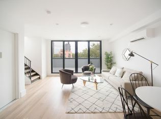 198 Kent St, Brooklyn, NY 11222
