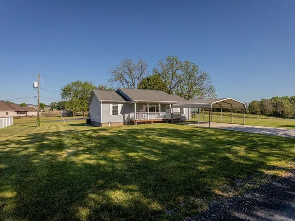 357 W Springbrook Rd, Broadway, VA 22815