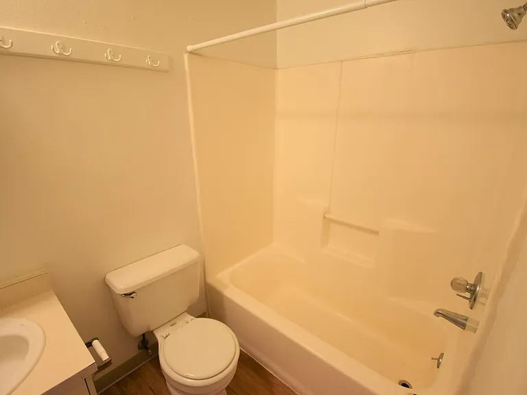 963 Marine St #4-6-7 — Photo 15