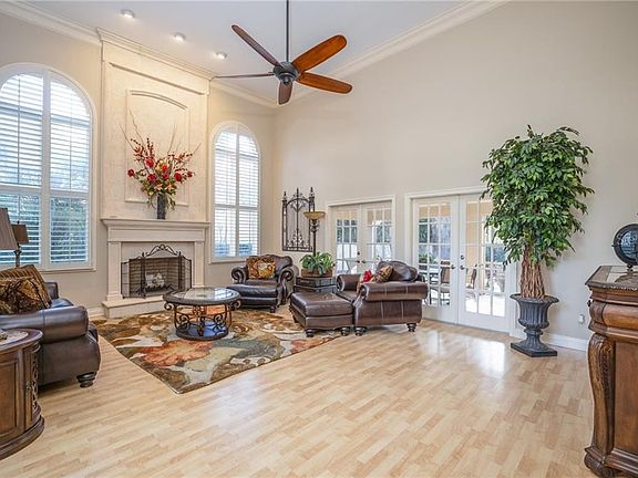 5th image of 1206 Floresilla De Avila St