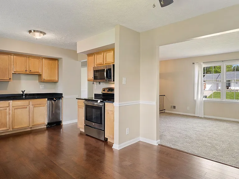 12506 Live Oak Dr — Photo 10