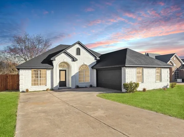 4906 Lee Hutson Ln, Sachse, TX 75048