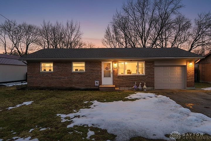 1st image of 4472 Saint Paris Pike