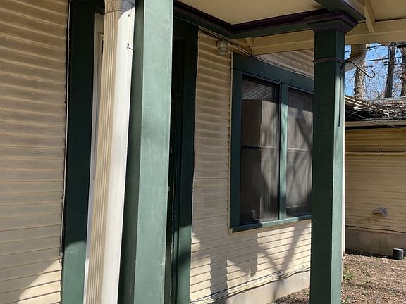 3rd image of 4213 Avenue C #B