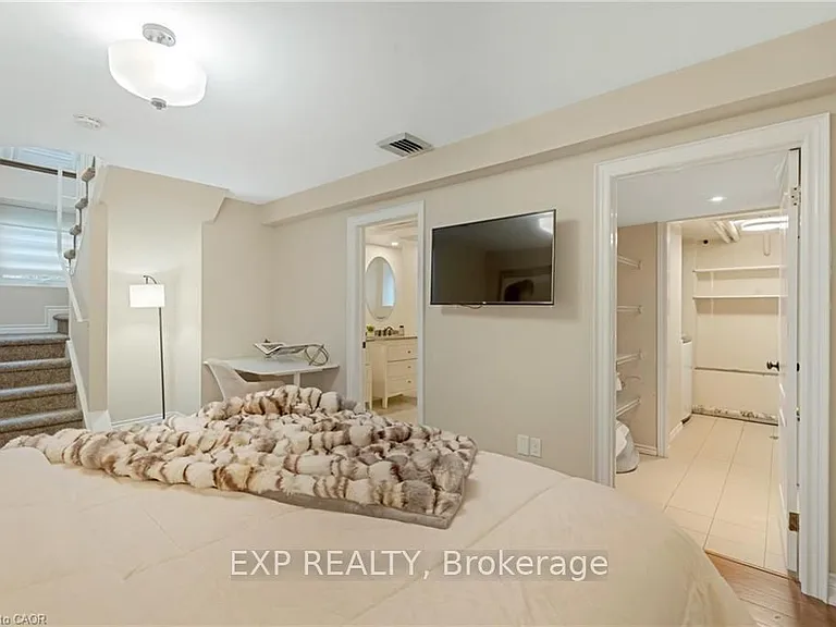 46 Herkimer St #2 — Photo 22
