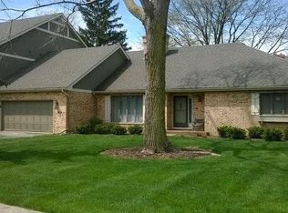 134 Castle Rock Ln, Bloomingdale, IL 60108