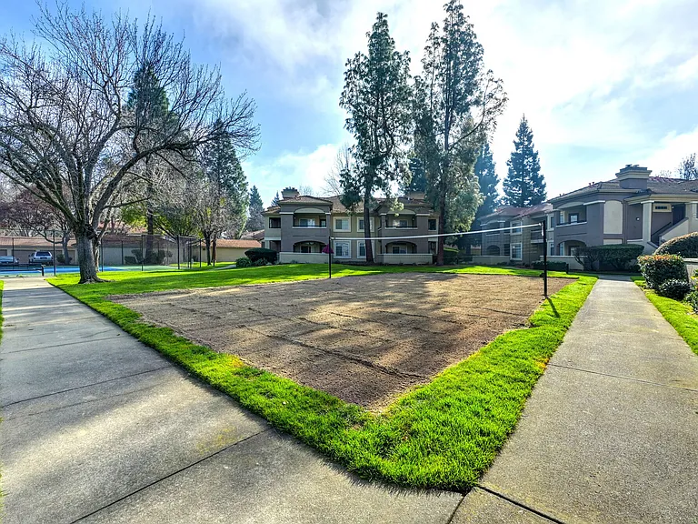 Adagio Apartment Homes — Photo 14