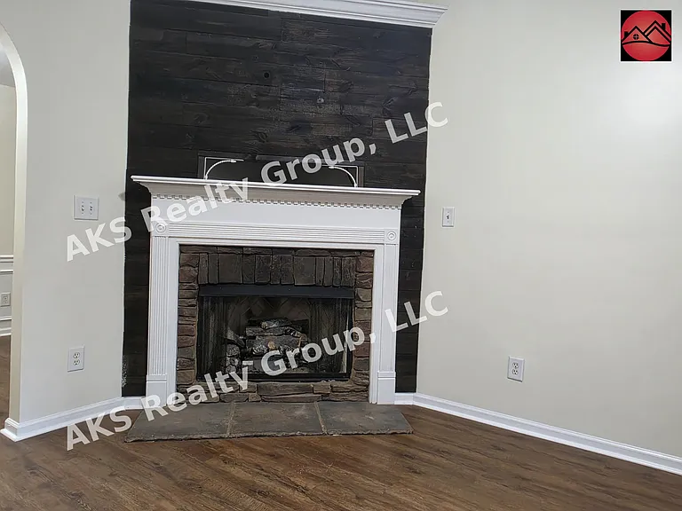 6116 Townley Way — Photo 4