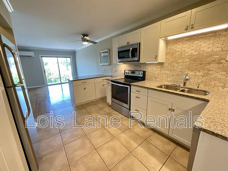 259 E Bay St #6C — Photo 4