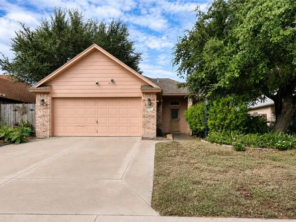 177 Whistlers Cove Rd, Rockport, TX 78382