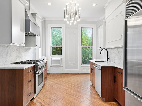 4th image of 348A 14th St #1